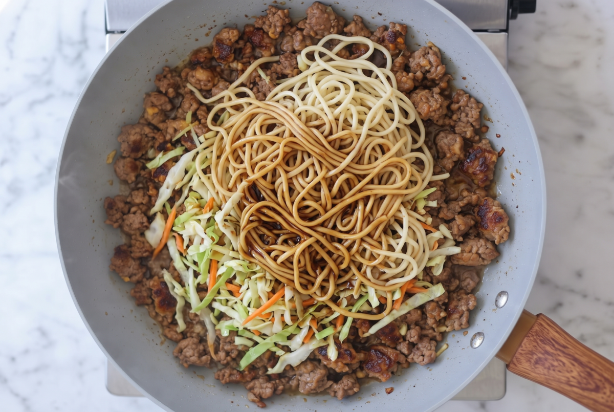 Easy Ground Beef Lo Mein Recipe 5 Easy Ground Beef Lo Mein Recipe ip2 edited