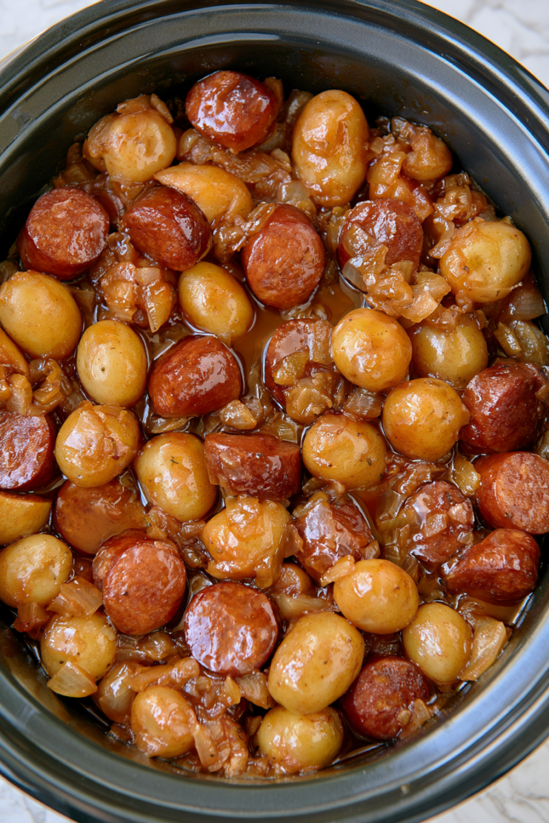 Slow Cooker Amish Kielbasa Potatoes 1 Slow Cooker Amish Kielbasa Potatoes 4